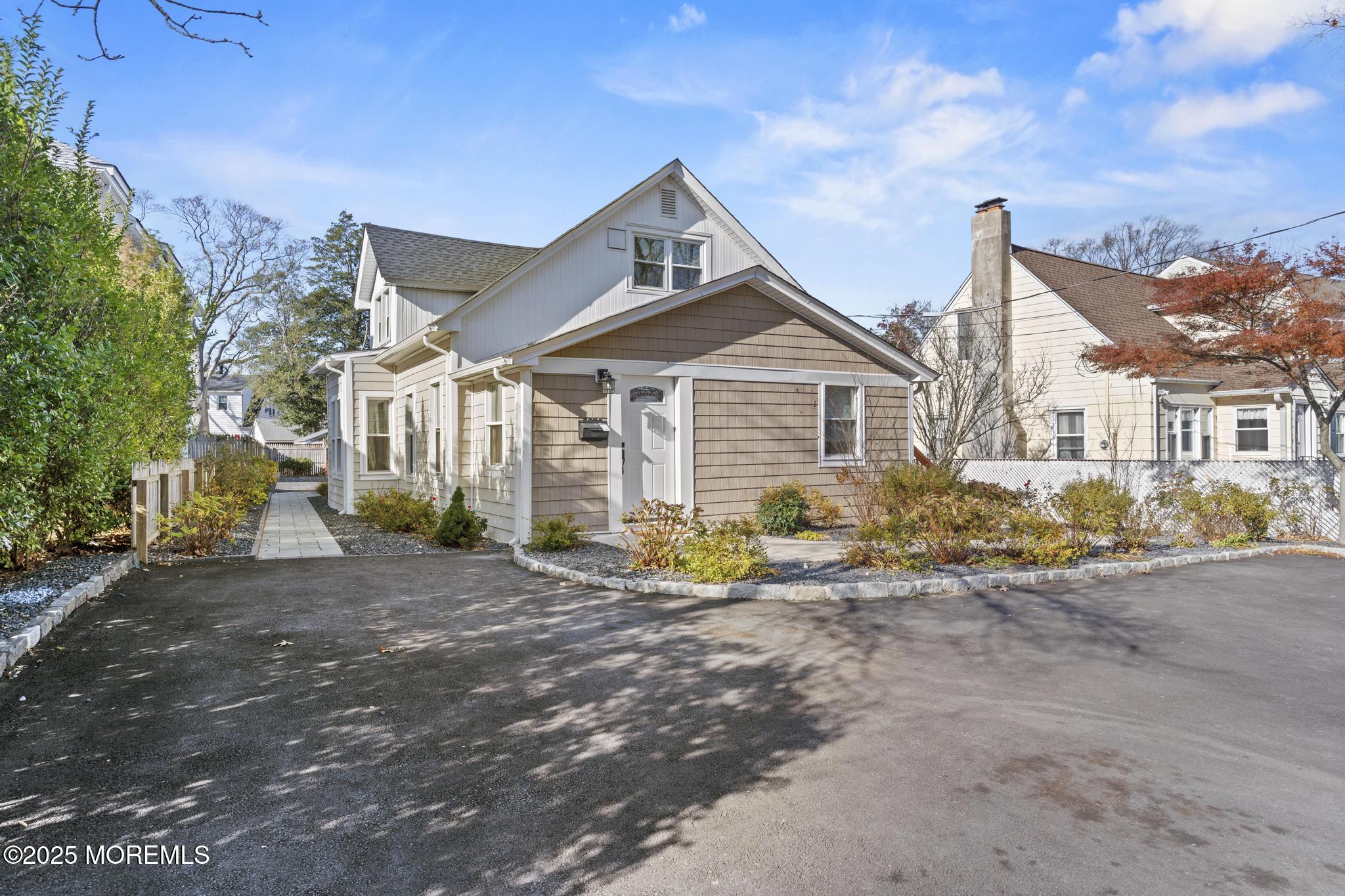 207 River Avenue