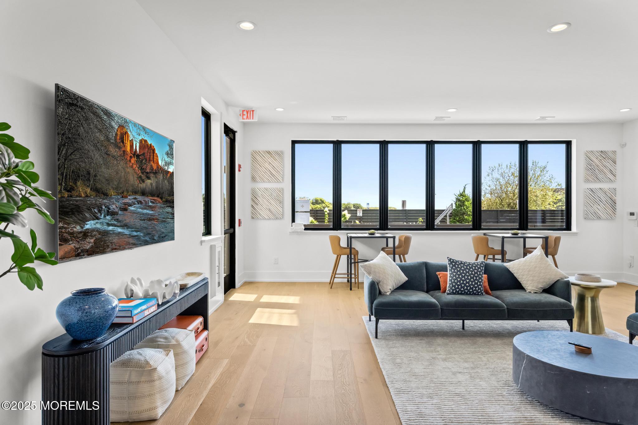 200 Ocean Avenue N 22