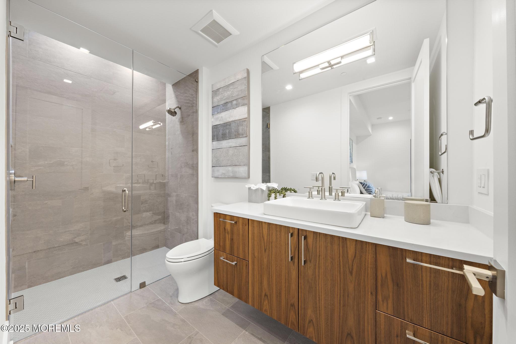 200 Ocean Avenue N 22