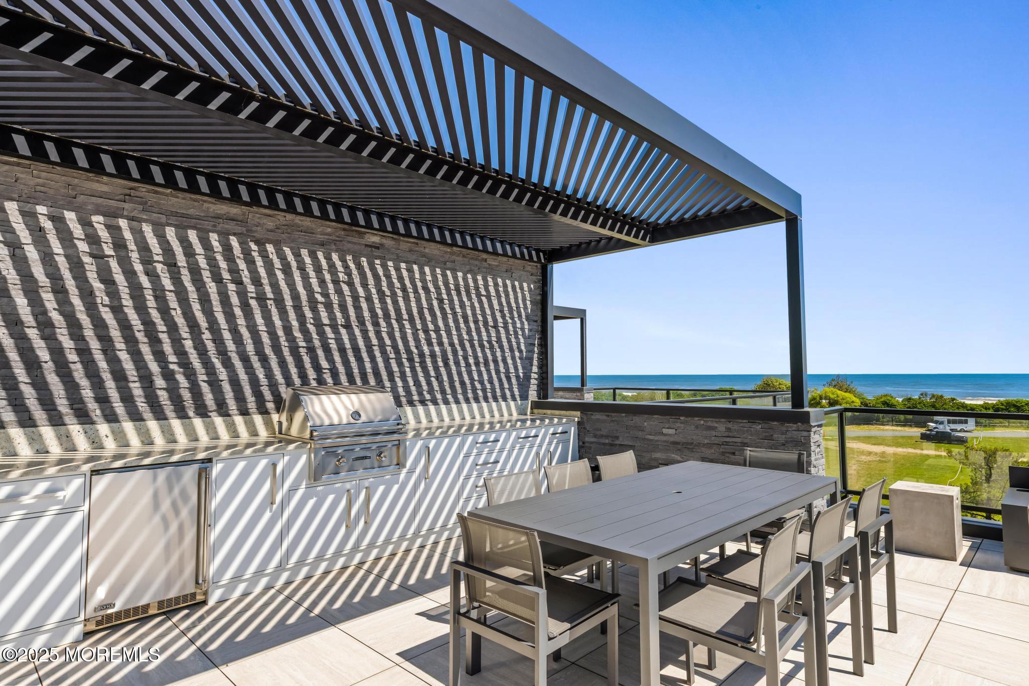 200 Ocean Avenue N 22