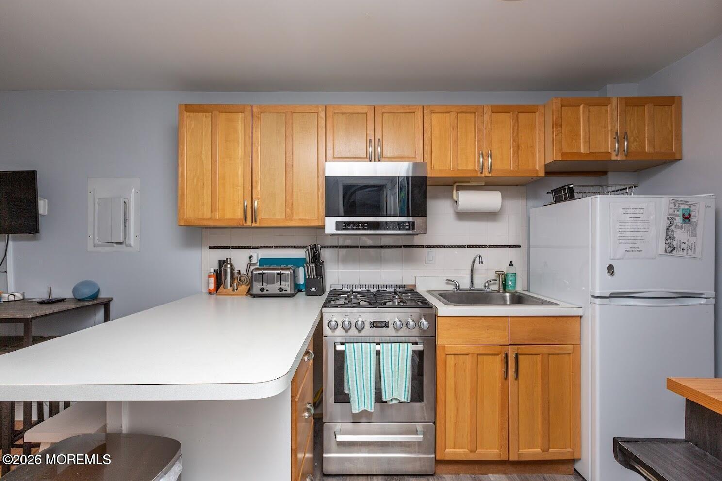 116 Sheridan Avenue 3