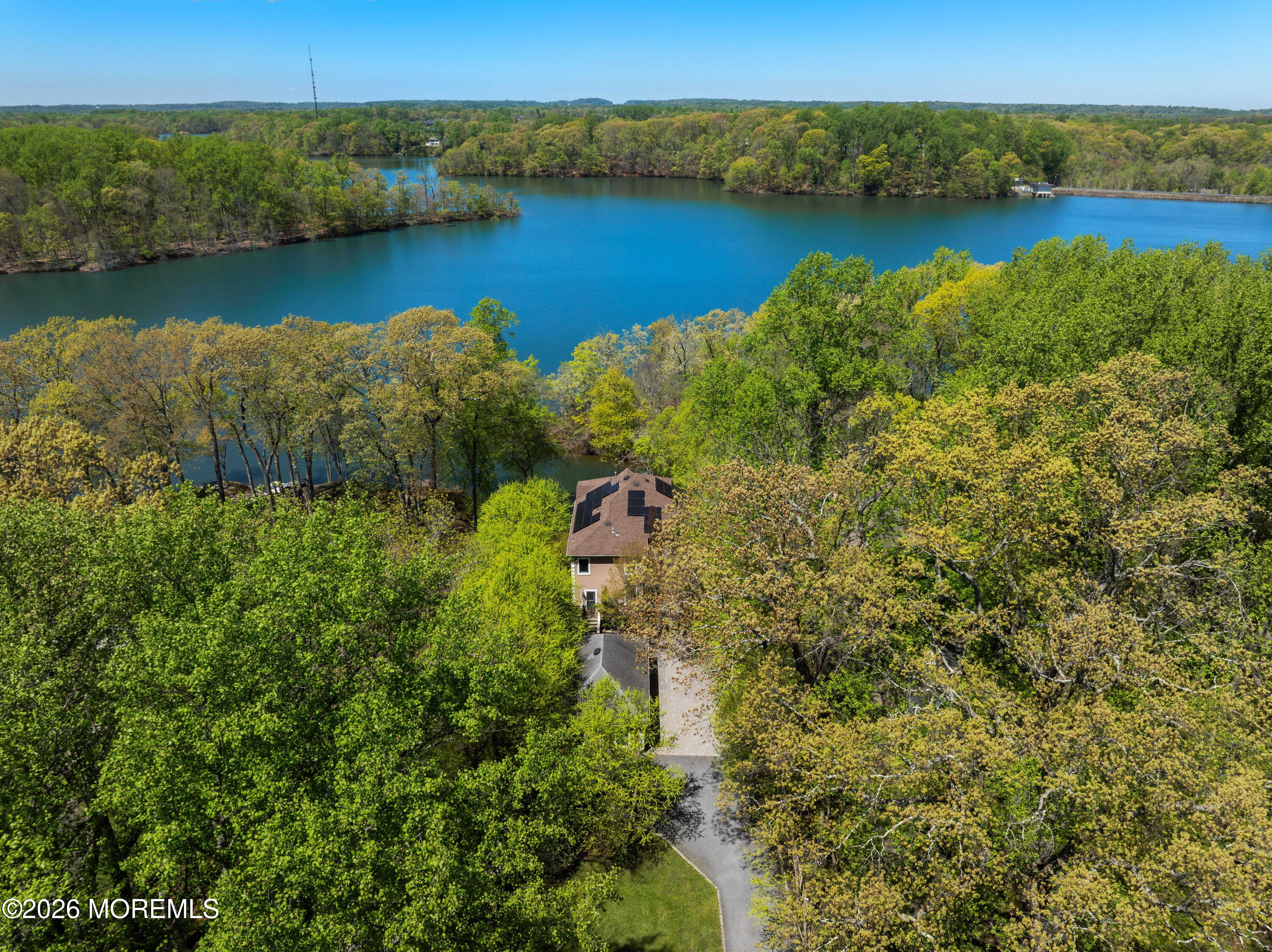 307 Lakeside Avenue