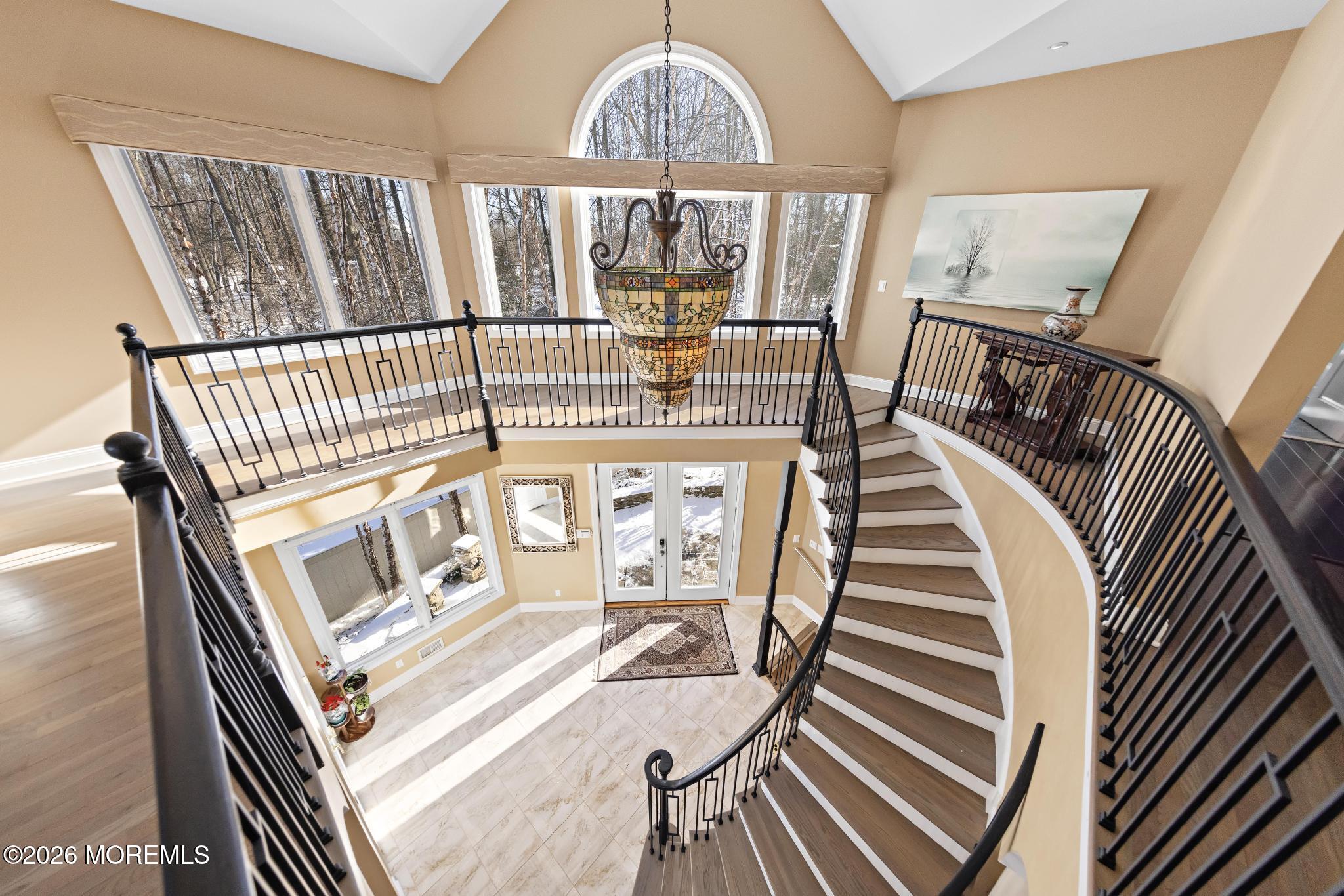 307 Lakeside Avenue