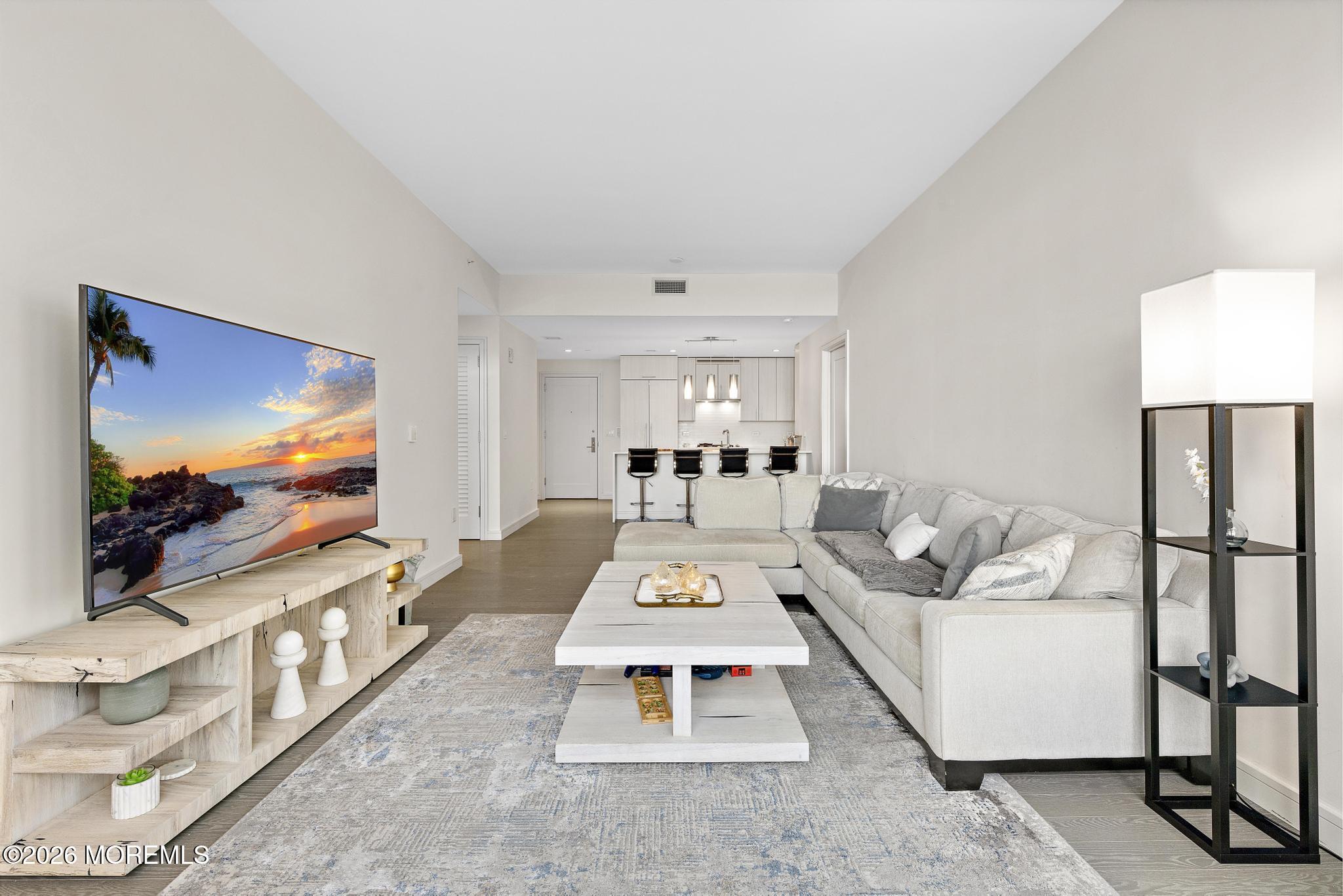 15 Morris Avenue 416