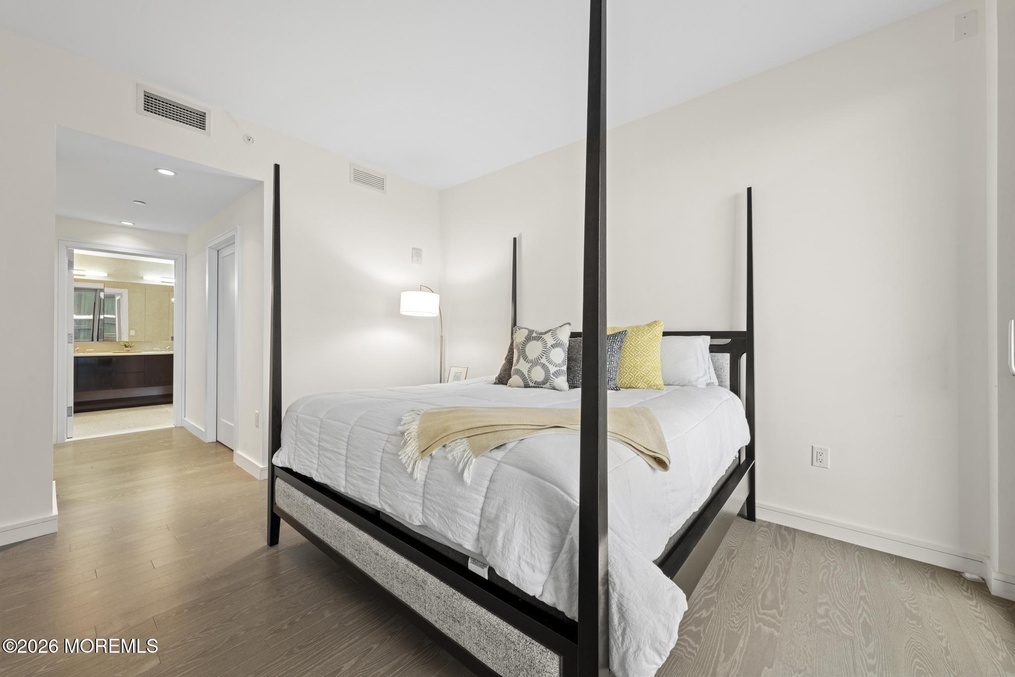 15 Morris Avenue 416