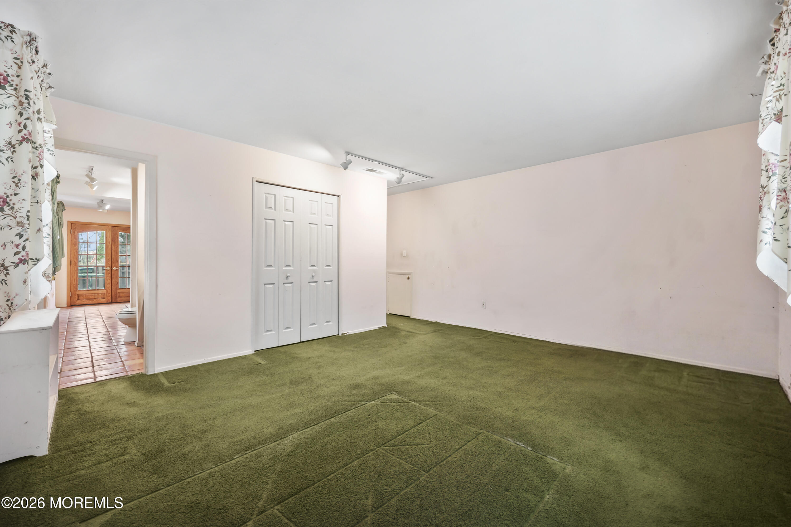11 Anton Place