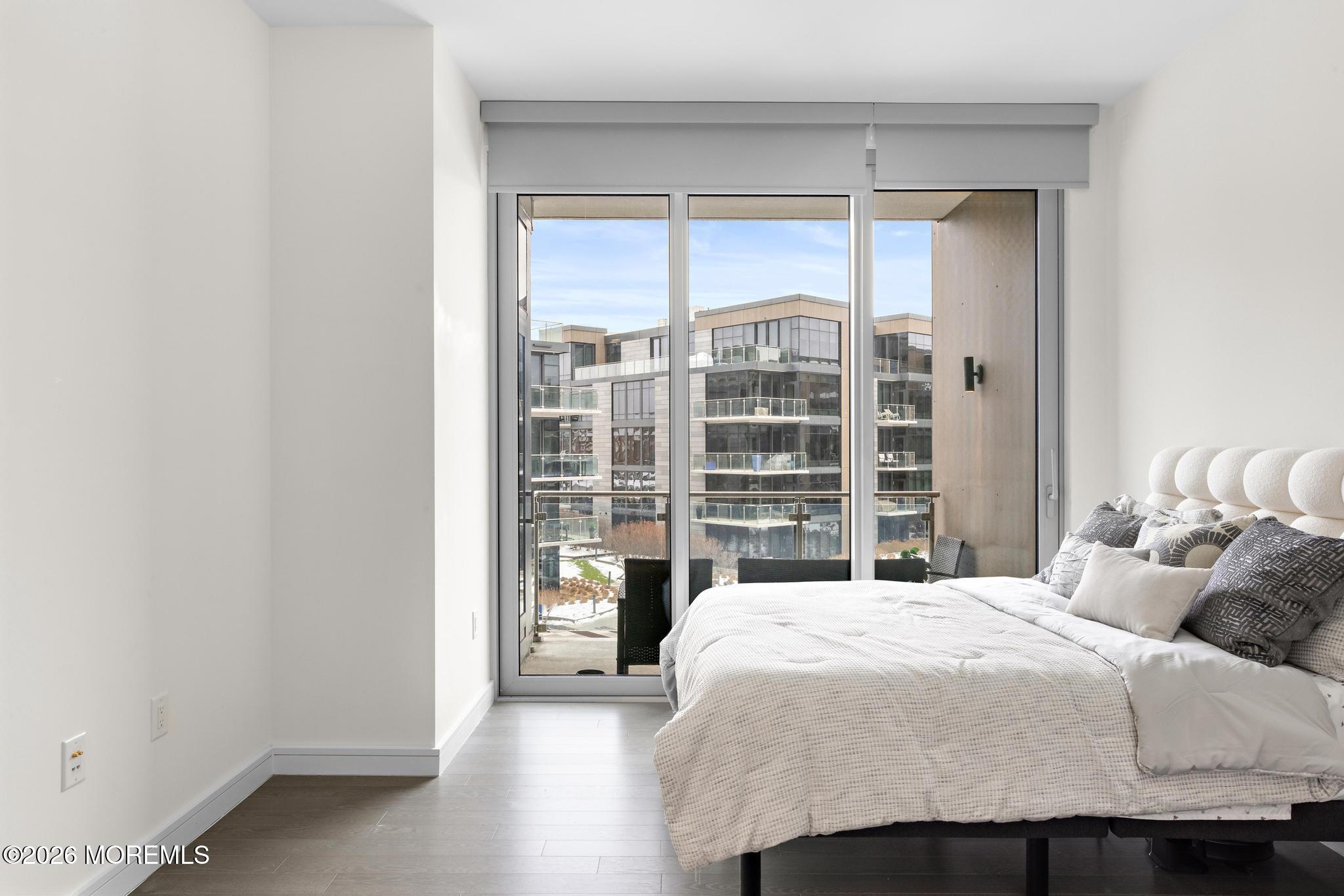 15 Morris Avenue 408