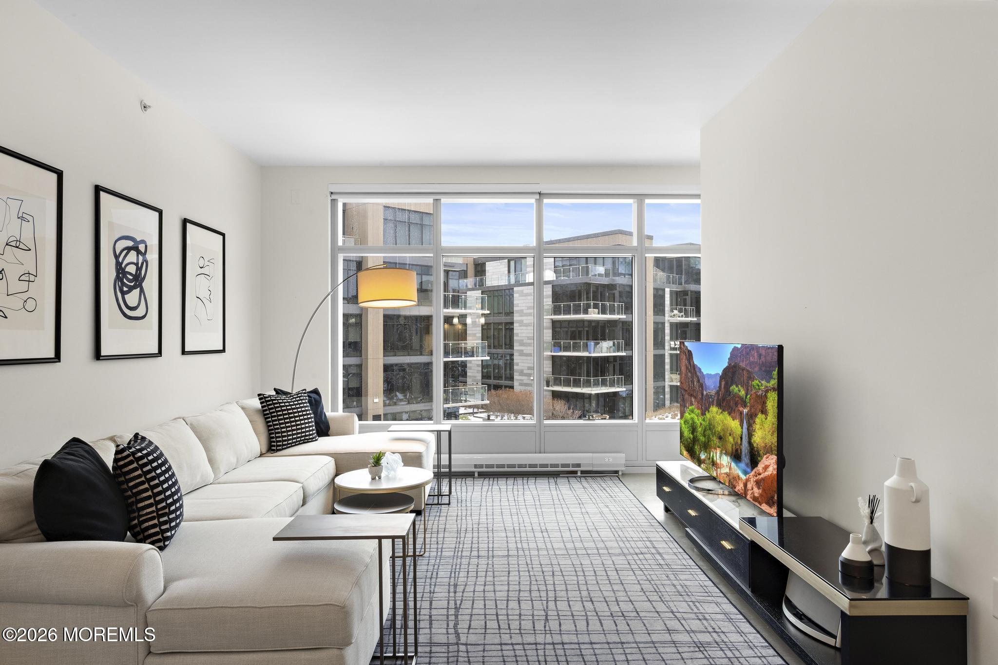 15 Morris Avenue 408