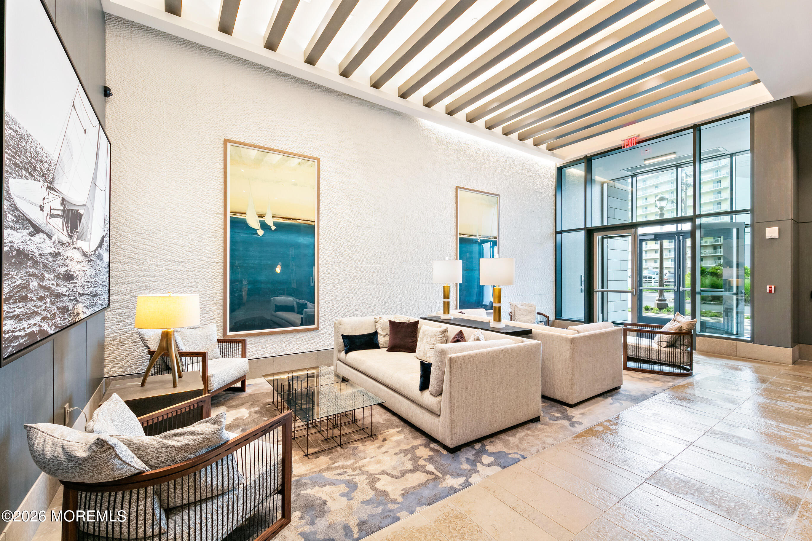 15 Morris Avenue 317