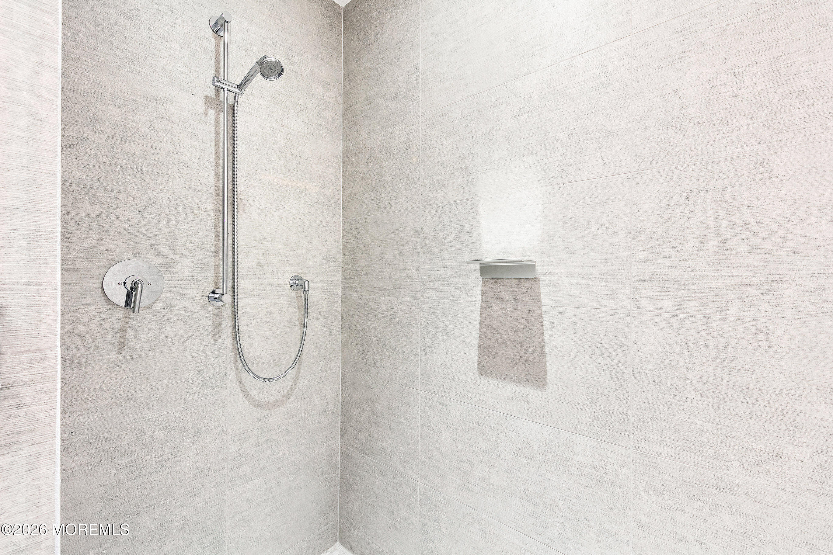 15 Morris Avenue 317