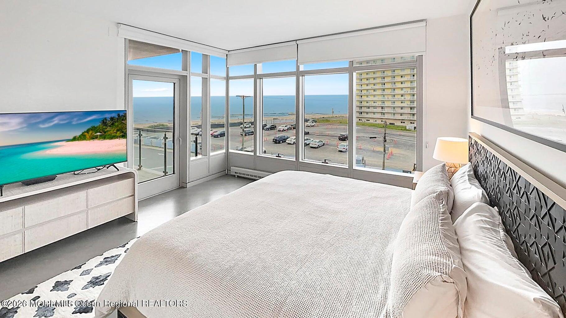 15 Morris Avenue 317