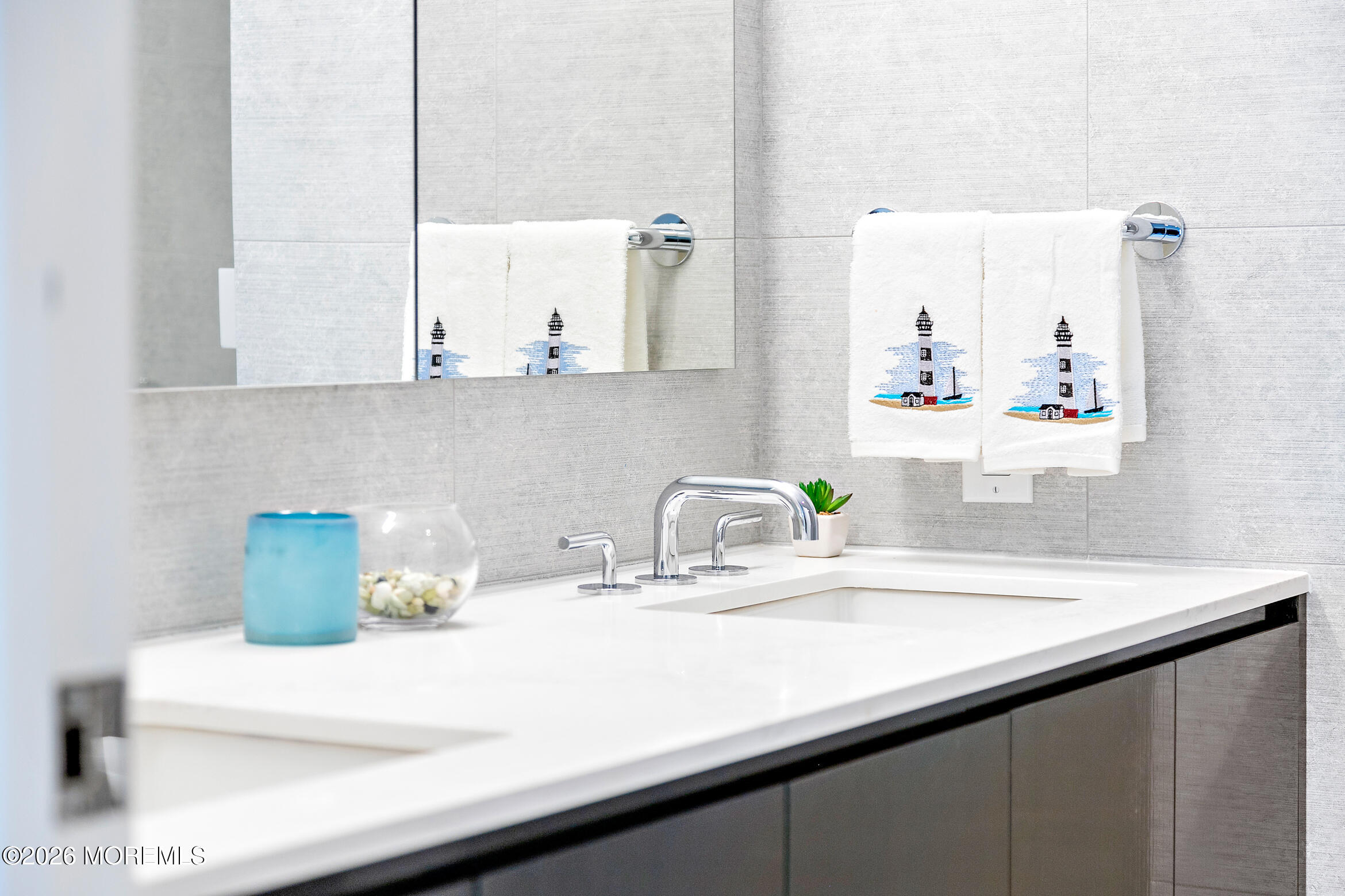 15 Morris Avenue 521