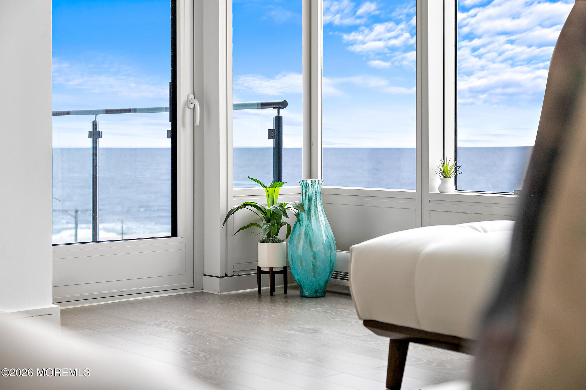 15 Morris Avenue 521