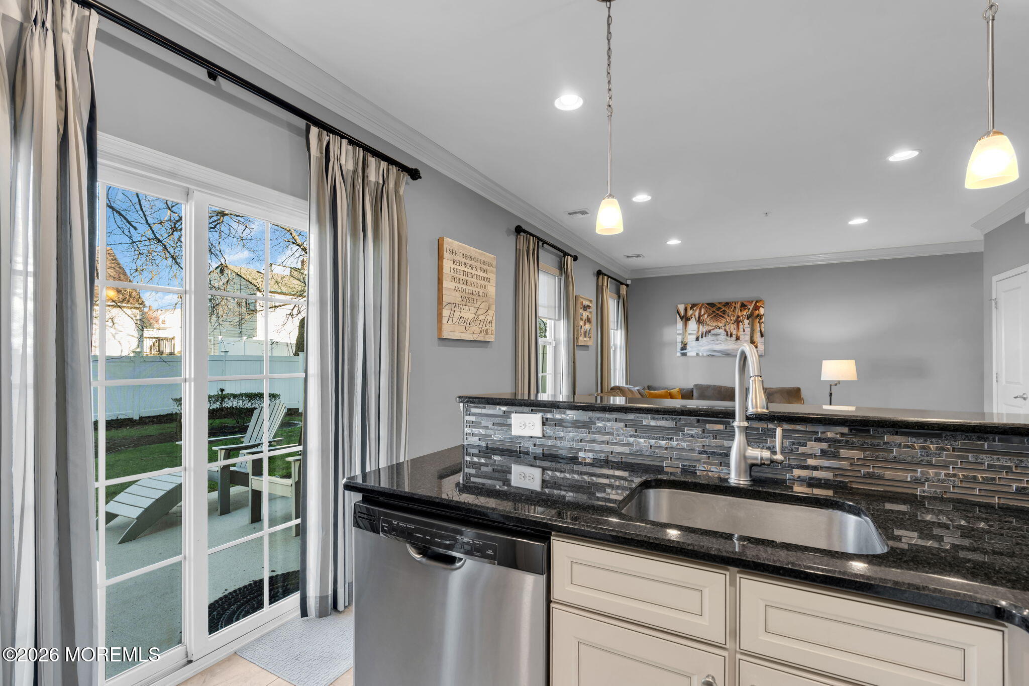 99 Steiner Avenue 24