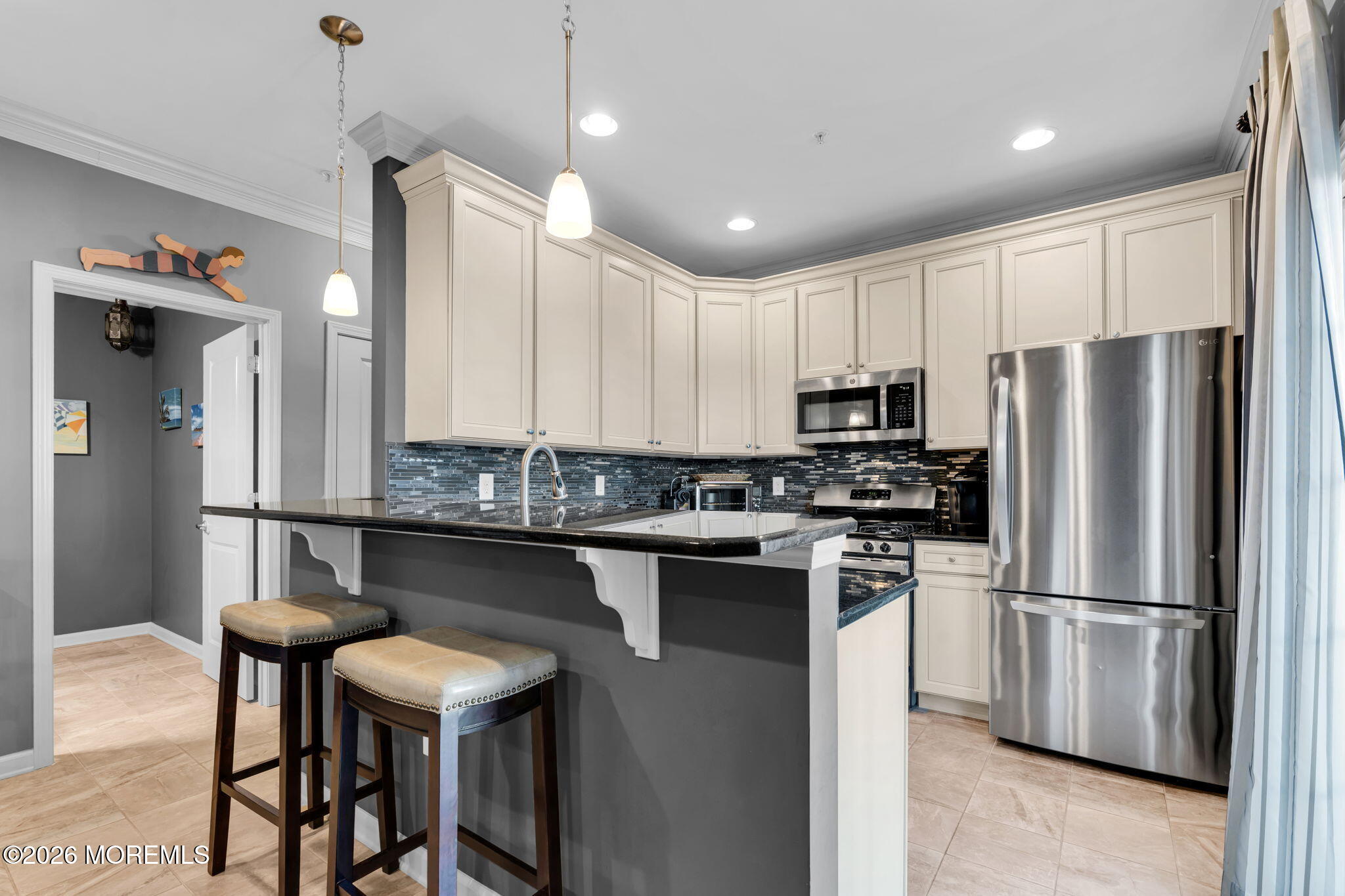 99 Steiner Avenue 24
