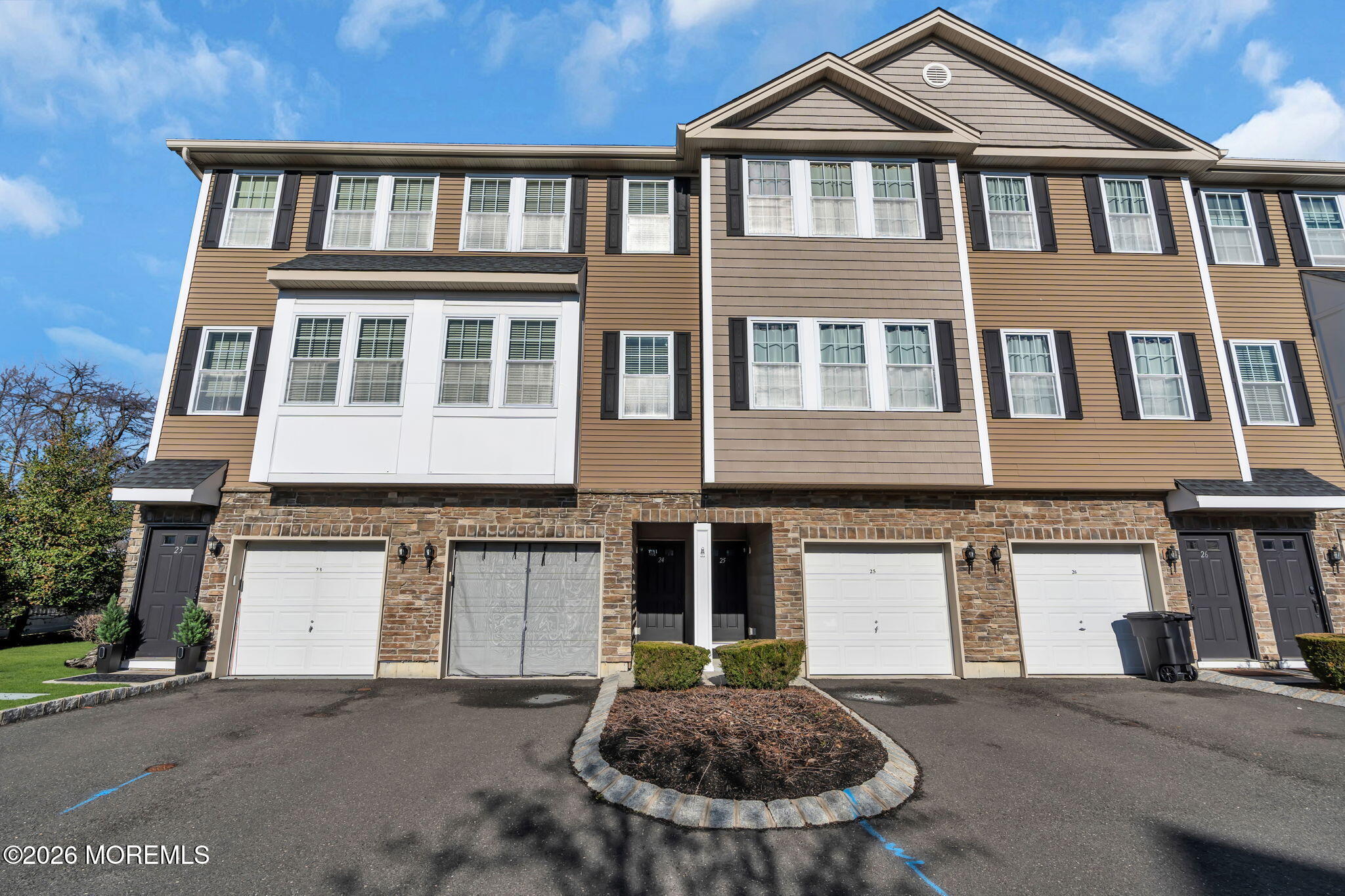 99 Steiner Avenue 24