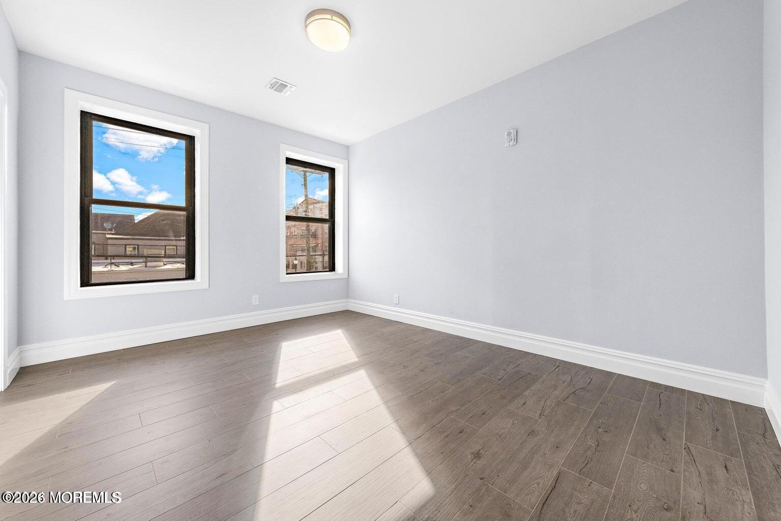 160 Monmouth Street 2