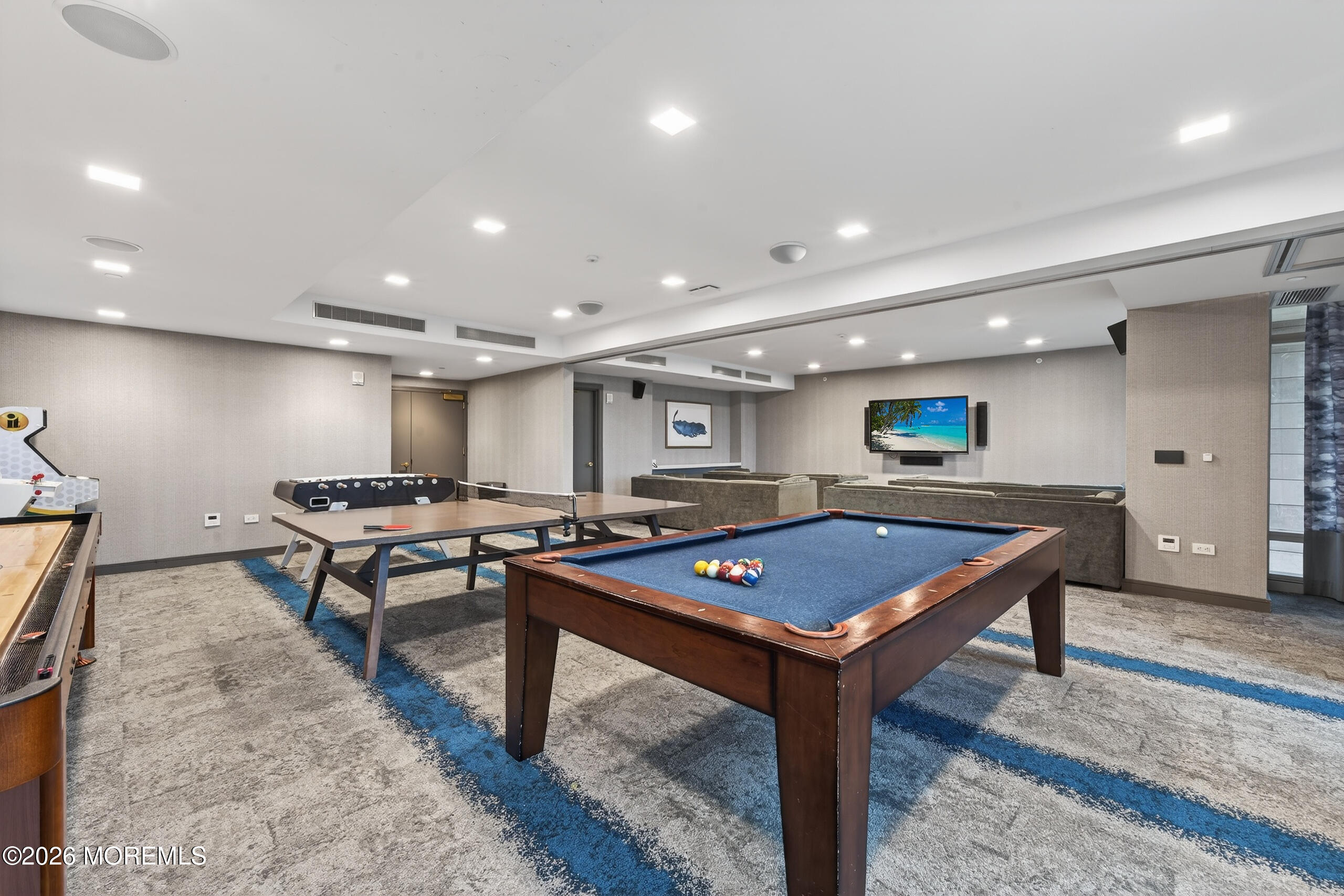 15 Morris Avenue 416