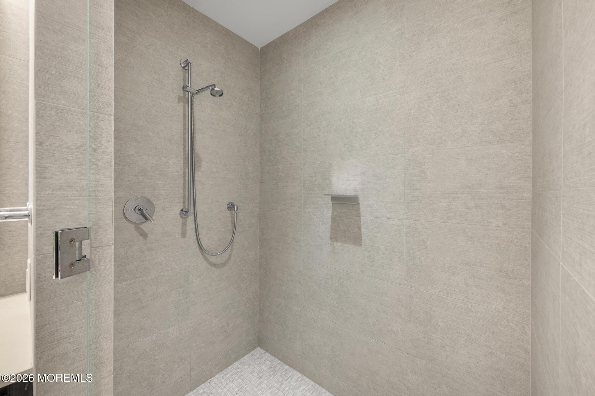 15 Morris Avenue 416