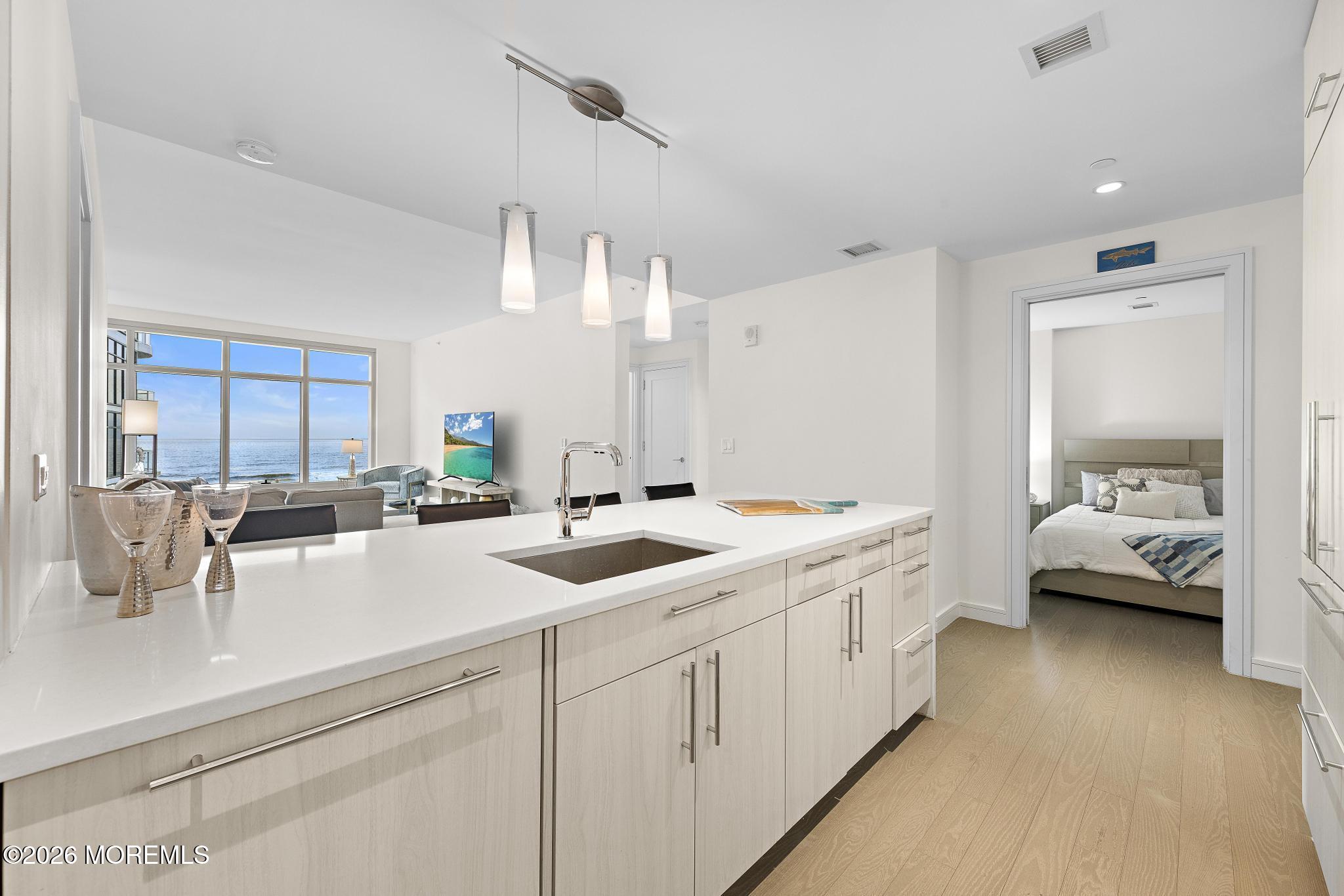 15 Morris Avenue 416