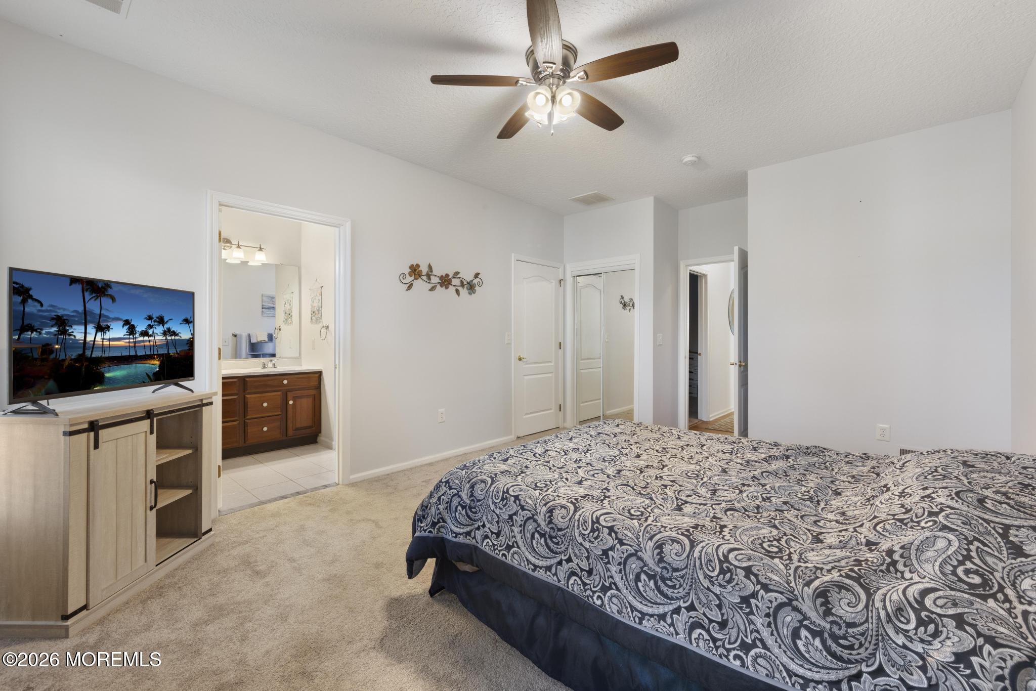 18 Amberwinds Court