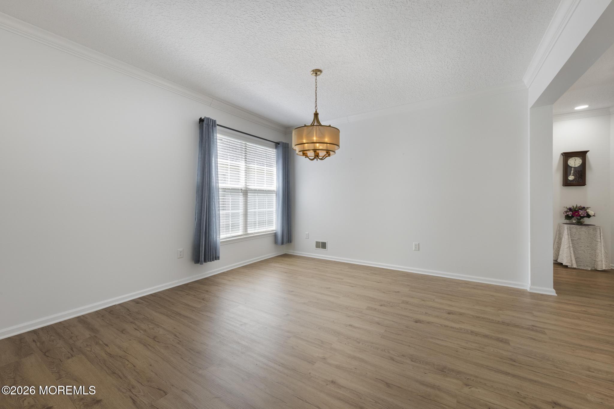 18 Amberwinds Court
