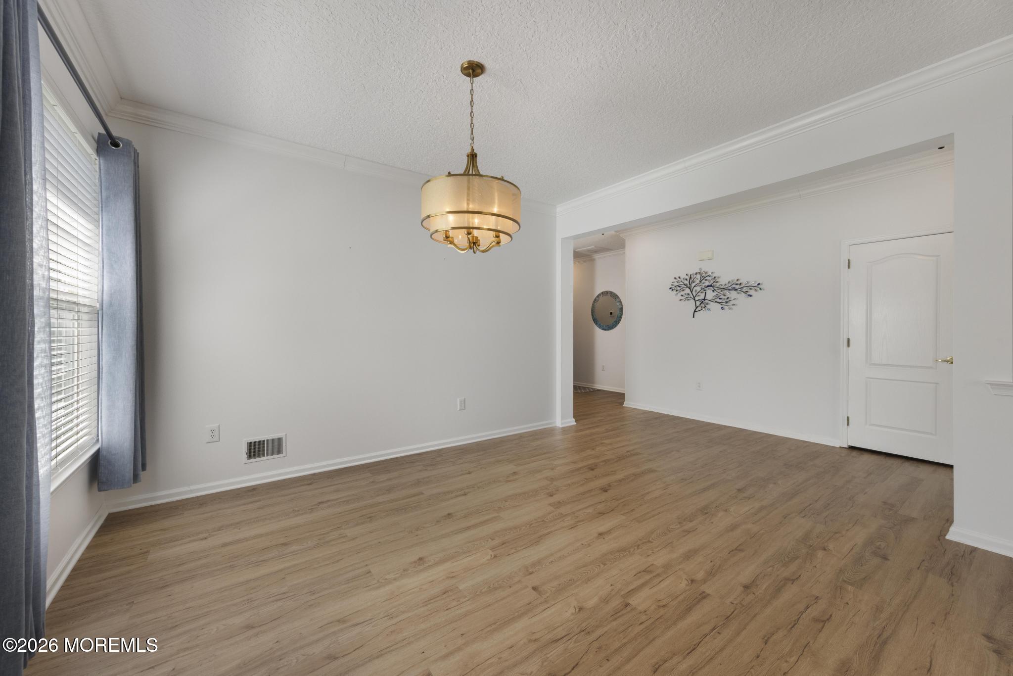 18 Amberwinds Court