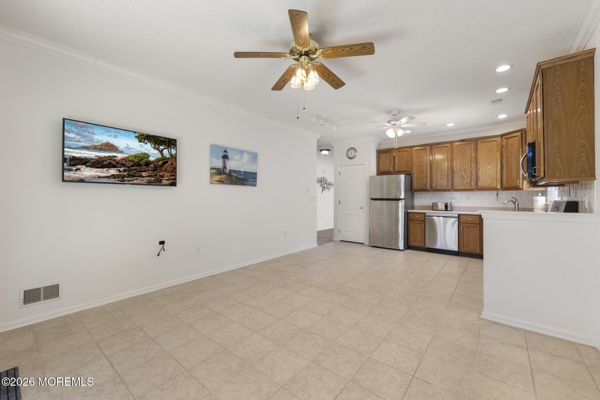 18 Amberwinds Court