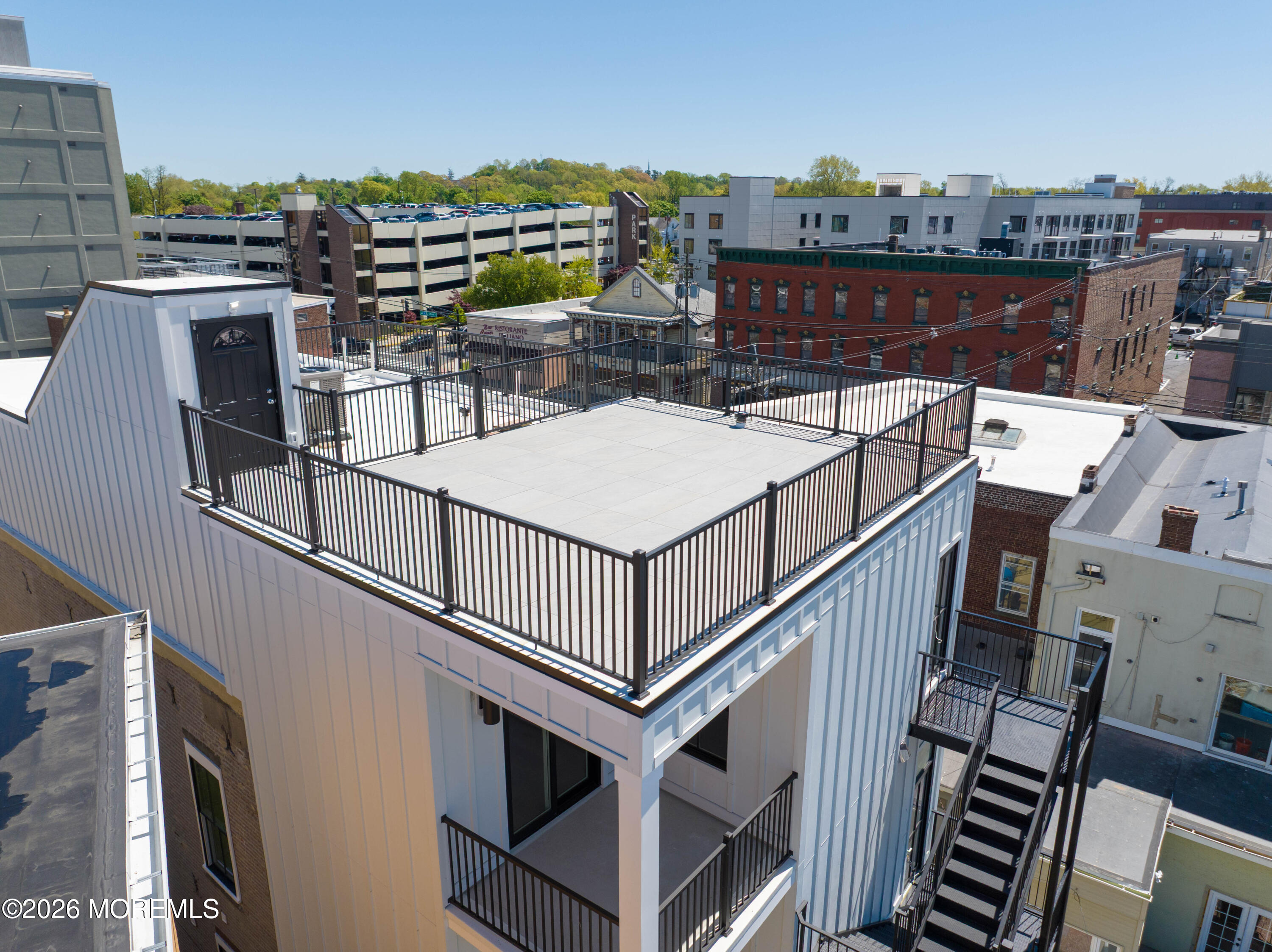 9 Wharf Avenue 3