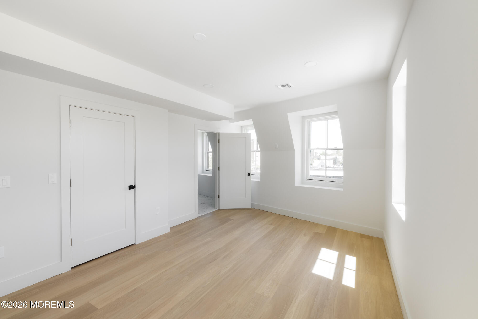 9 Wharf Avenue 3
