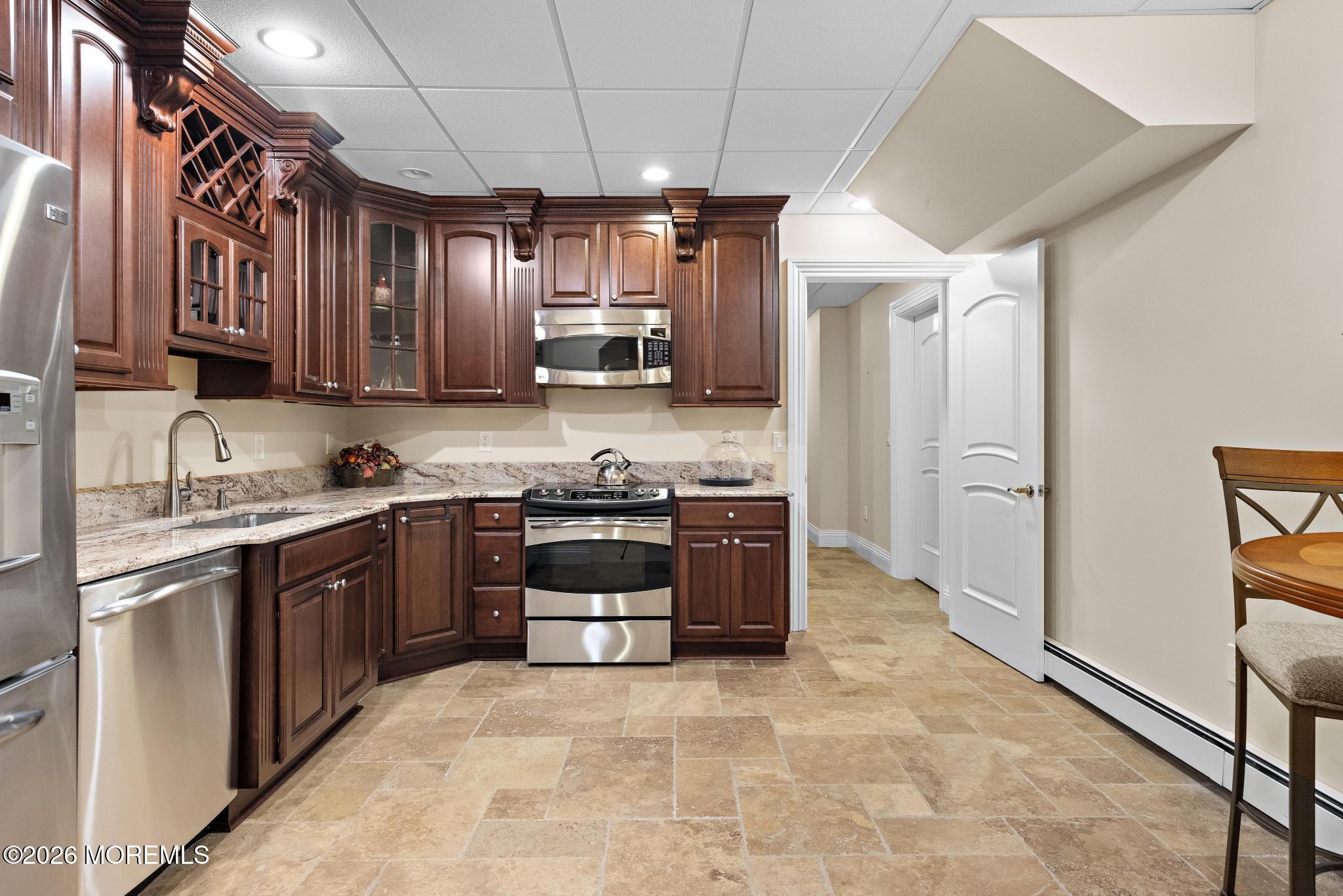 12 Raintree Court