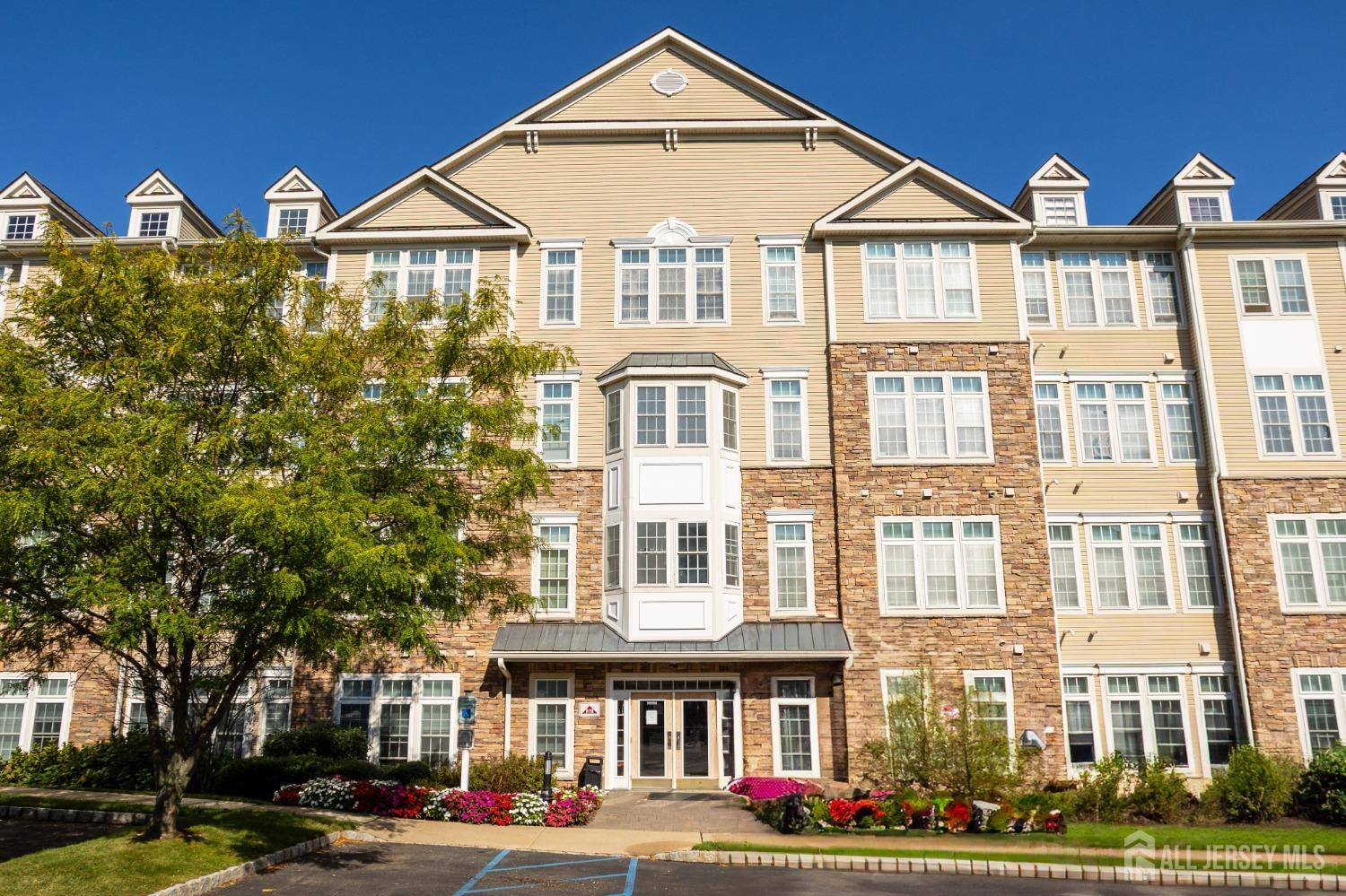 1404 Cedar Village Boulevard