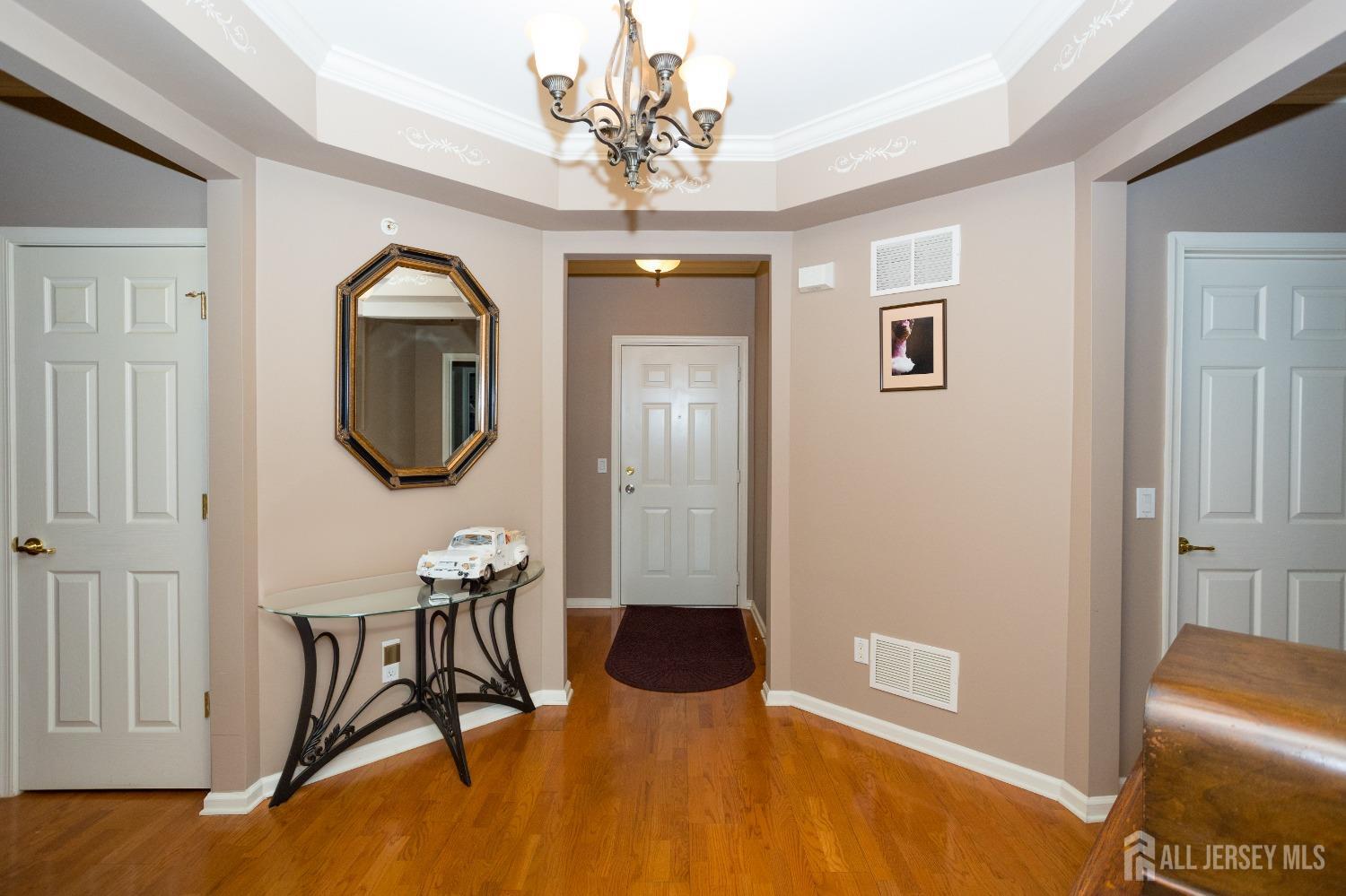 1404 Cedar Village Boulevard