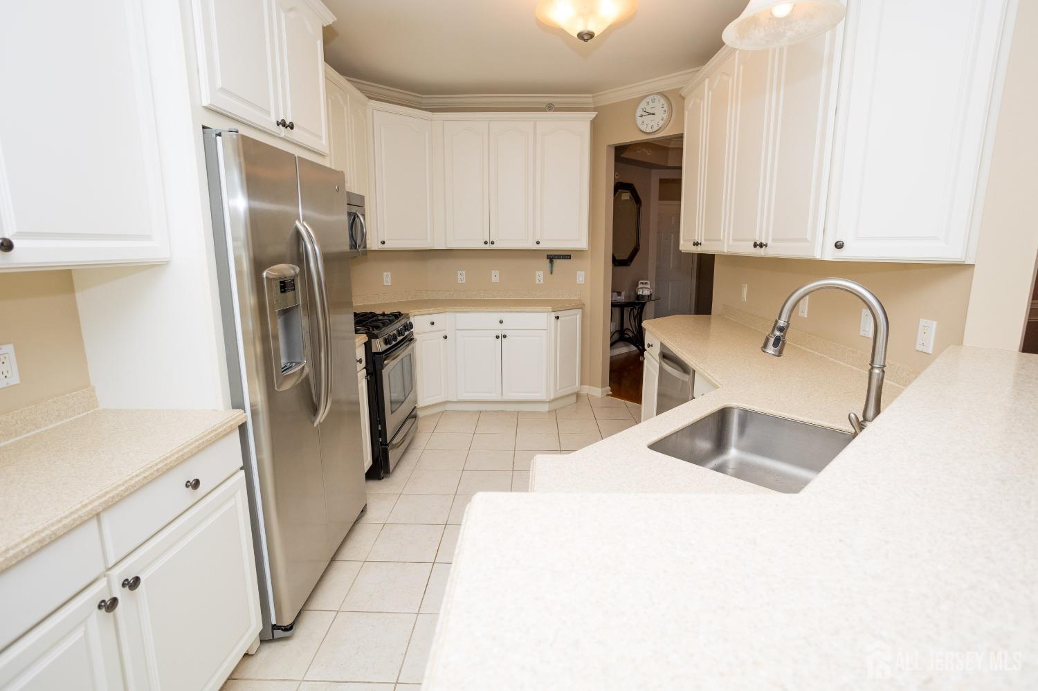 1404 Cedar Village Boulevard