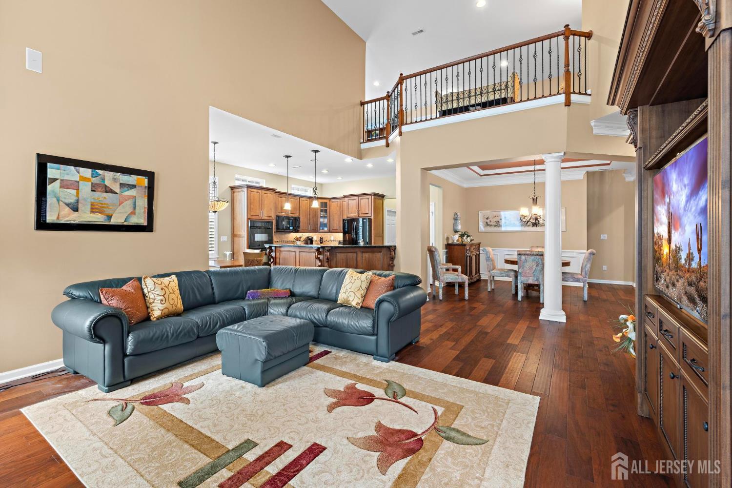 102 Riviera Drive