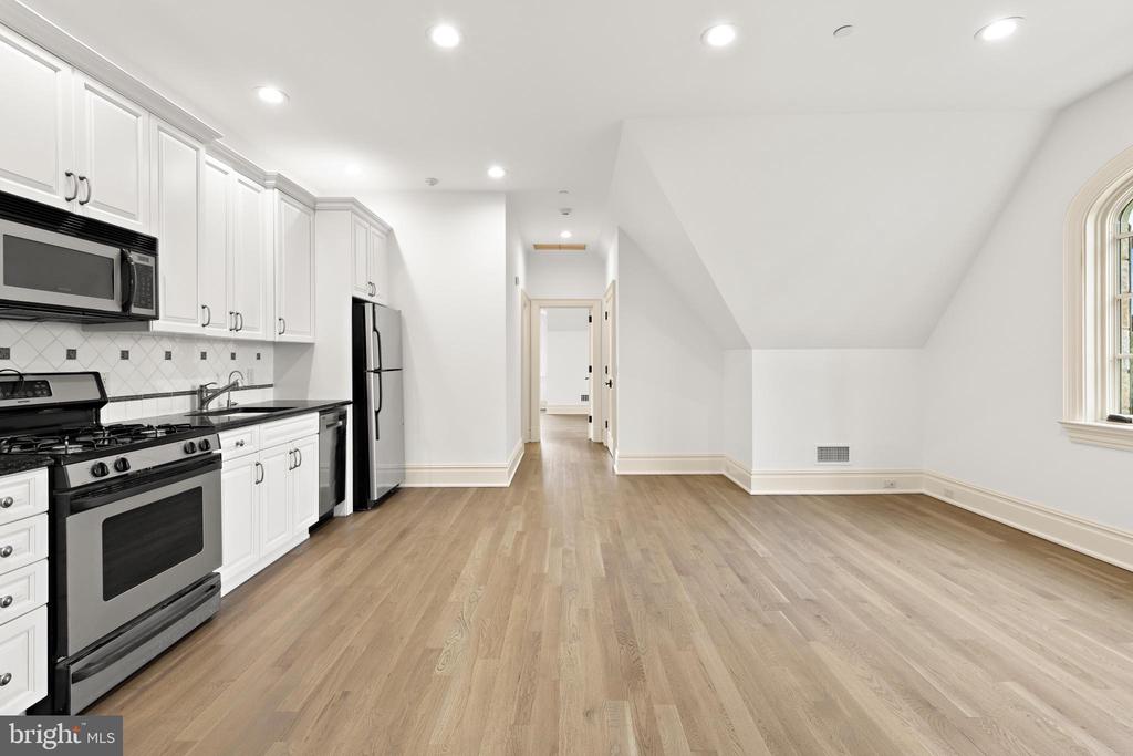 88 MONTROSE ROAD