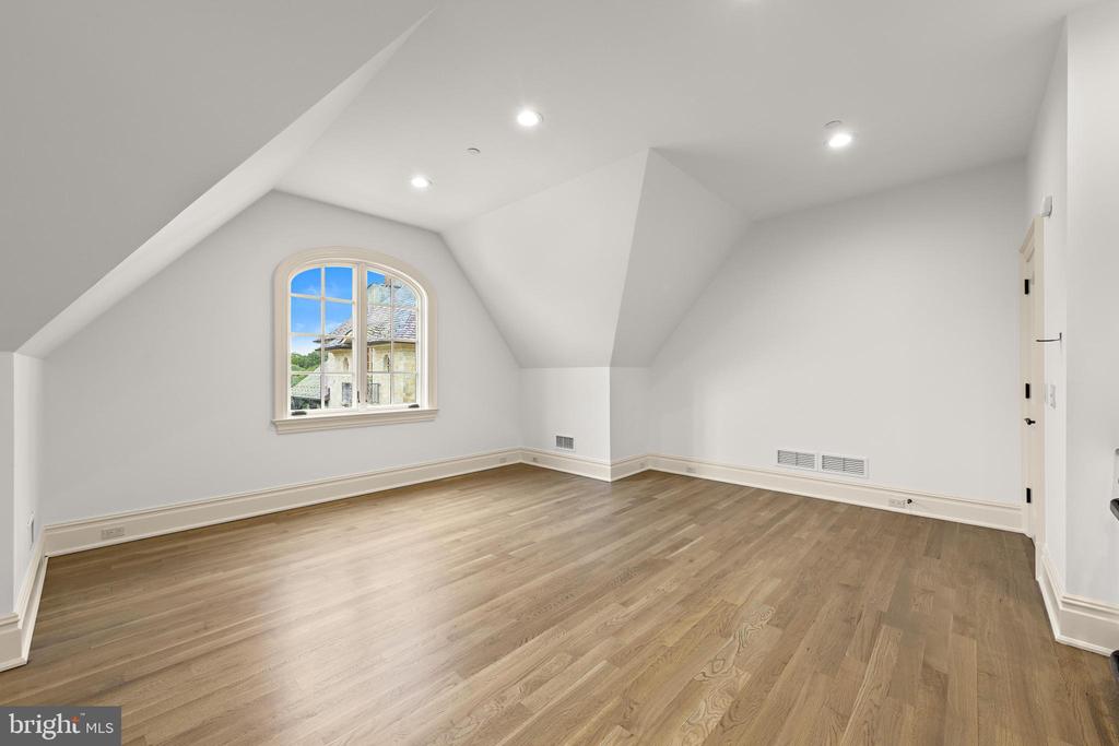 88 MONTROSE ROAD