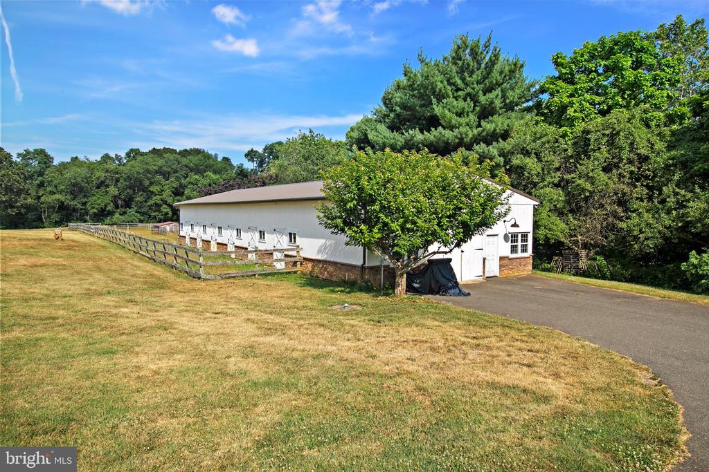 88 MONTROSE ROAD