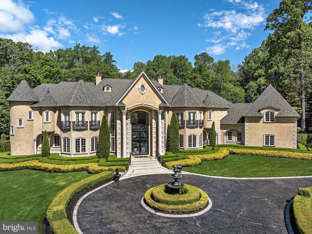 12 RAINTREE