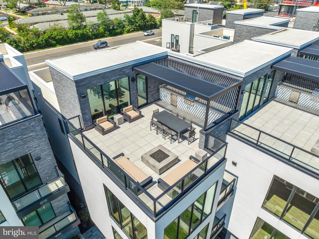200 OCEAN AVENUE N Unit: 19
