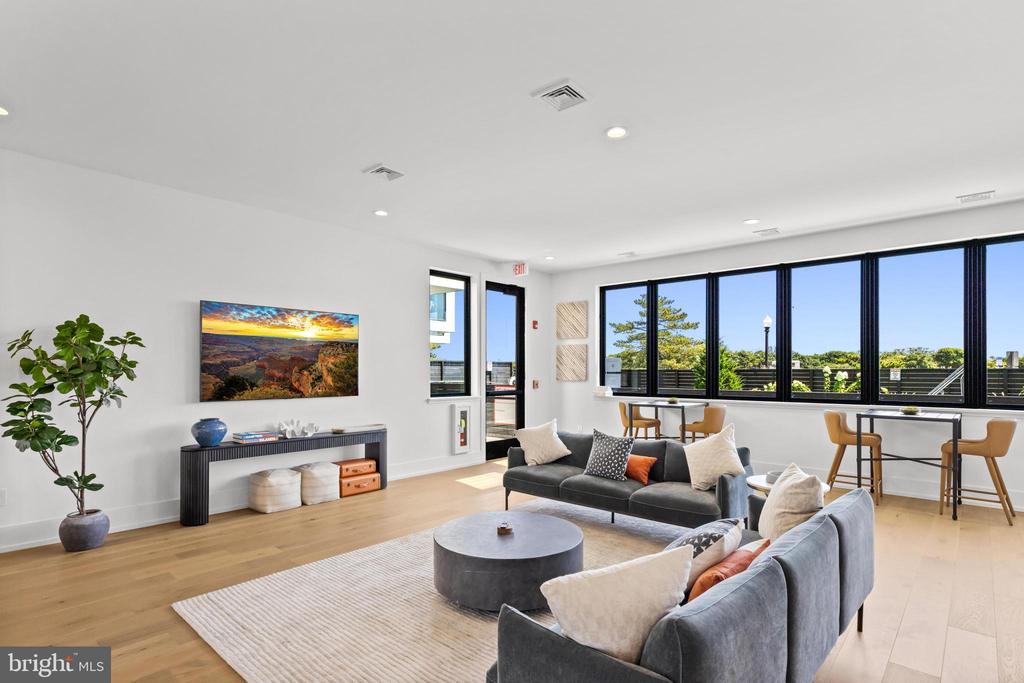200 OCEAN AVENUE N Unit: 19