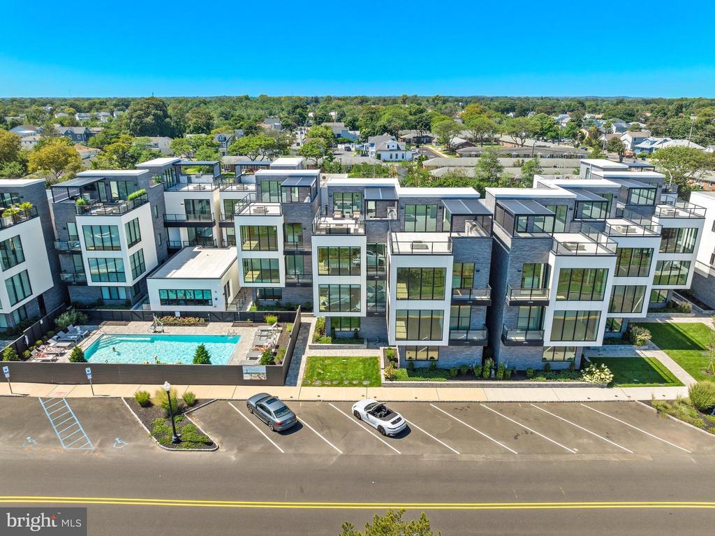 200 OCEAN AVENUE N Unit: 19