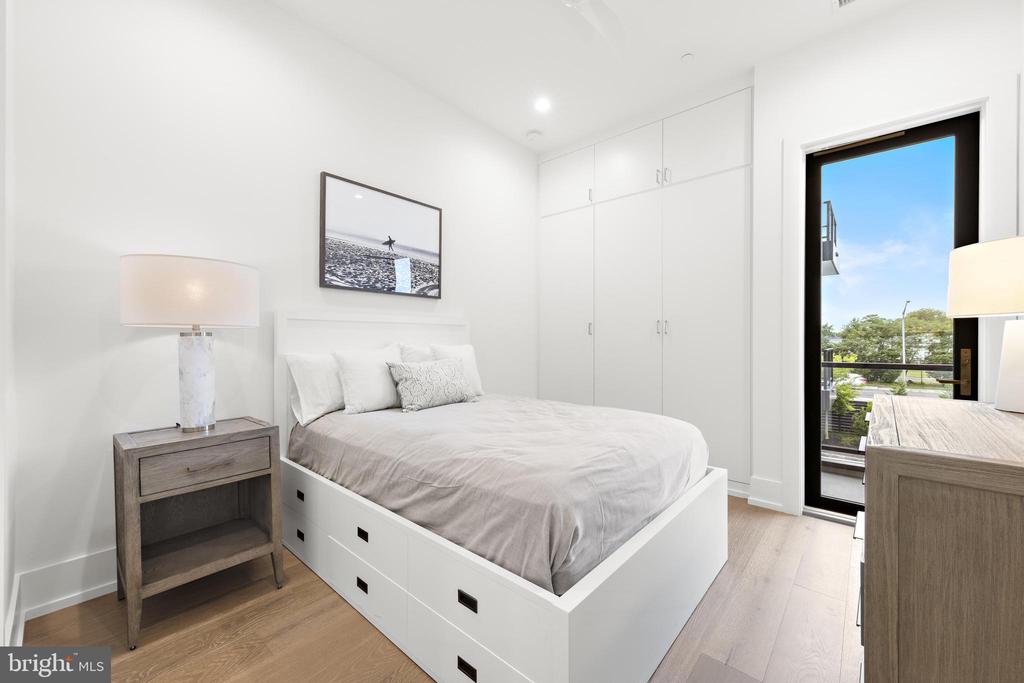 200 OCEAN AVENUE N Unit: 19
