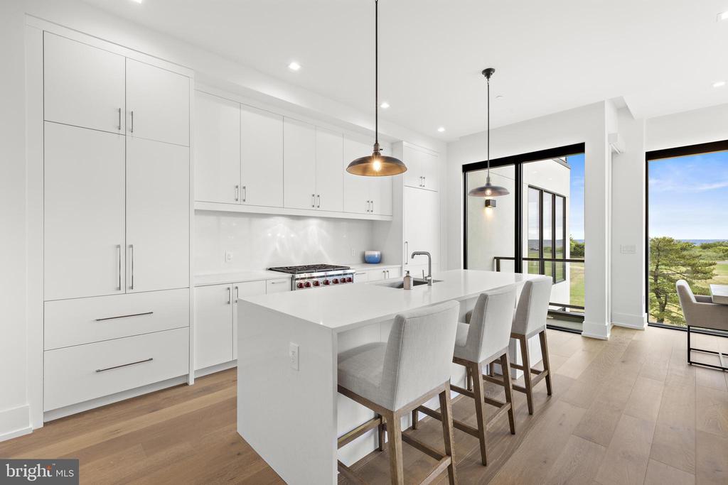 200 OCEAN AVENUE N Unit: 19