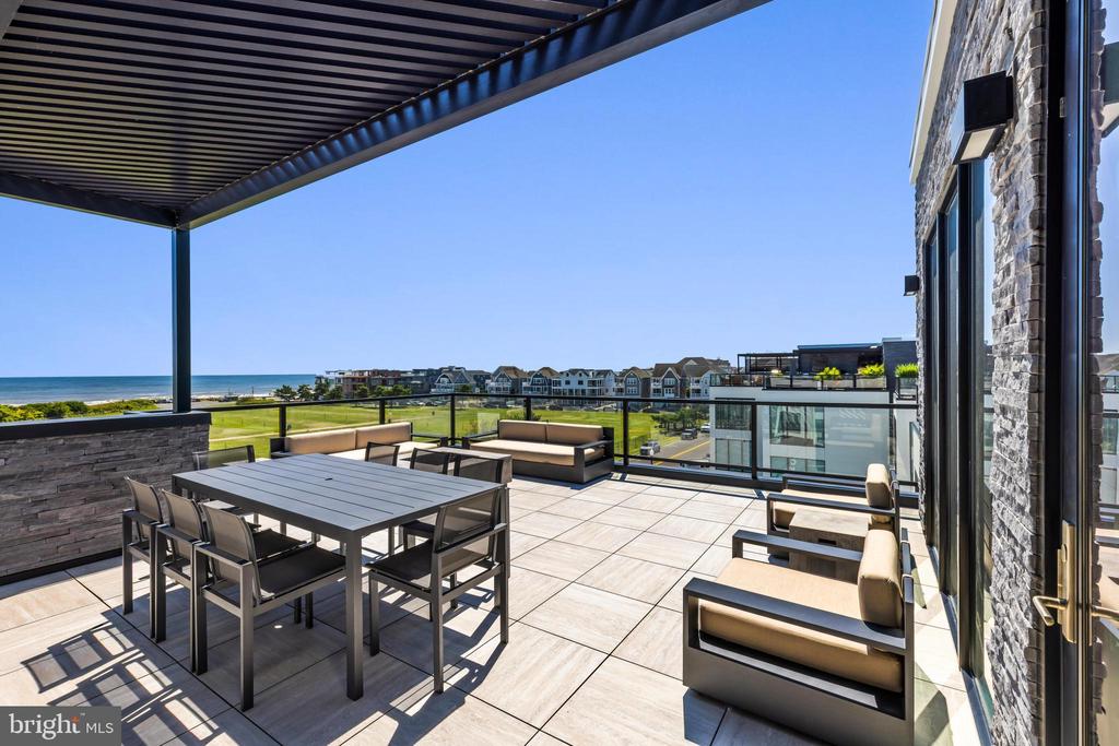 200 OCEAN AVENUE N Unit: 19