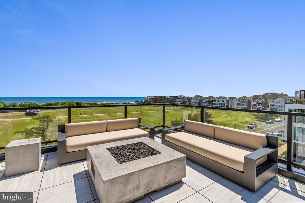 200 OCEAN AVENUE N Unit: 19