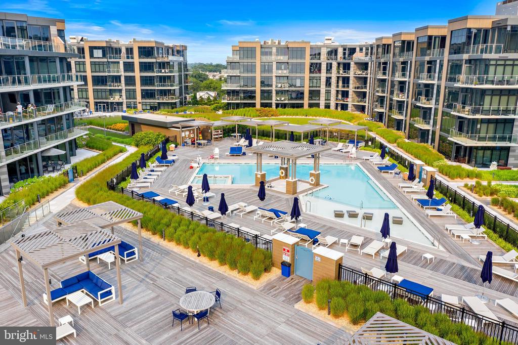 30 MELROSE TERR Unit: 216