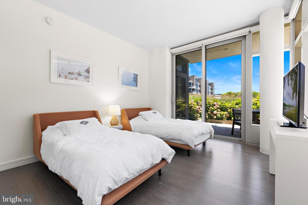 30 MELROSE TERR Unit: 216