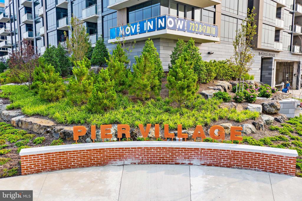 30 MELROSE TERR Unit: 216