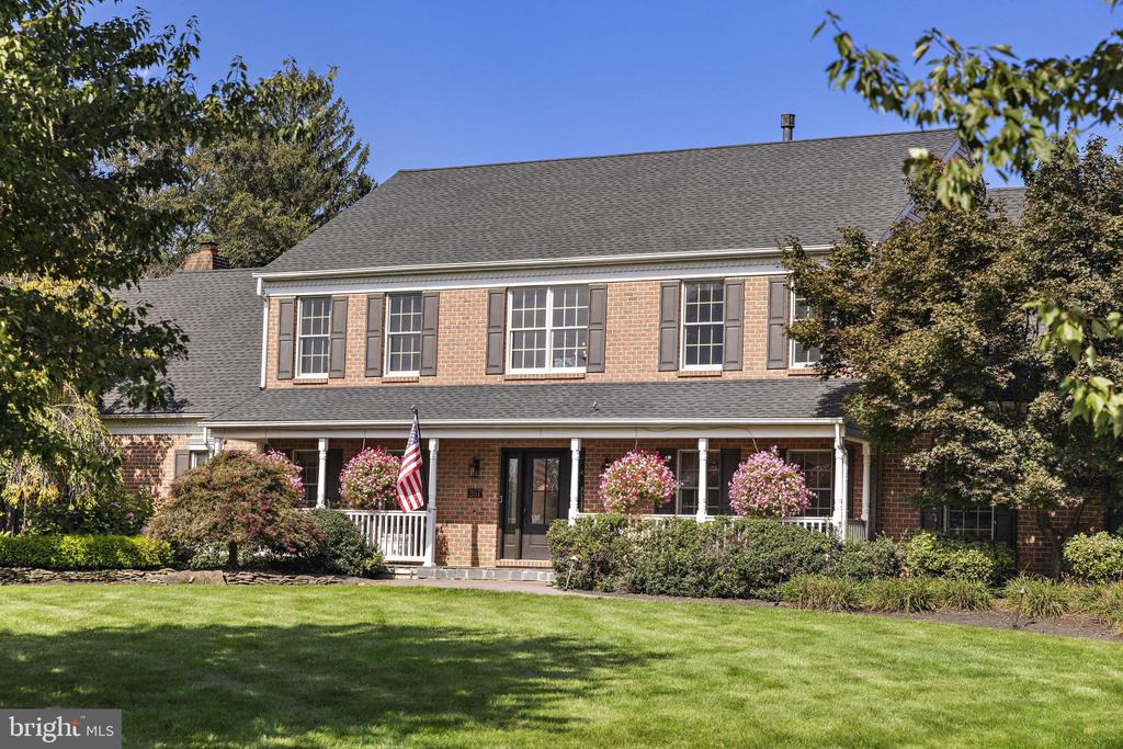 357 PETER FORMAN DRIVE